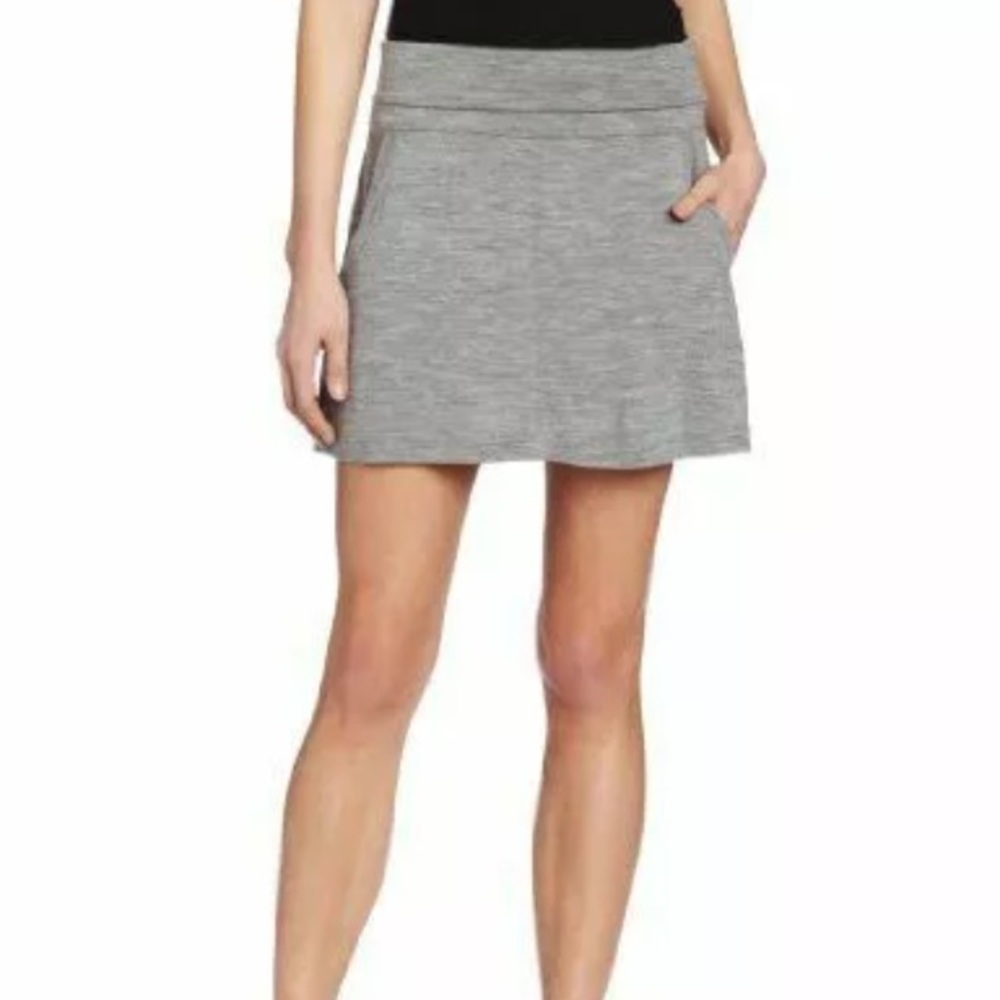 Icebreaker 100% merino wool grey skirt w pockets